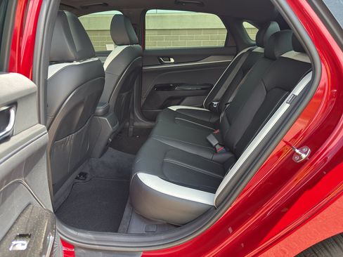 Used 2026 Kia K5 GT-Line w/ GT-Line Premium Package FWD image 32