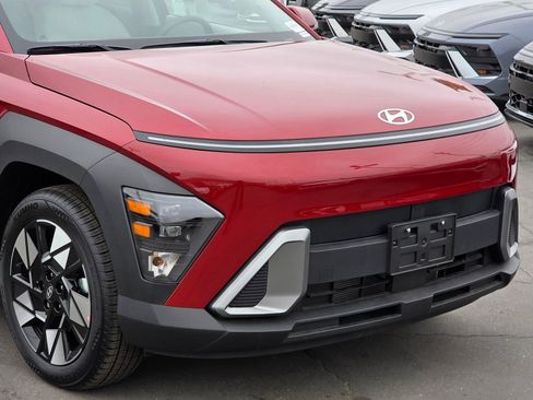 New 2025 Hyundai Kona SEL image 3