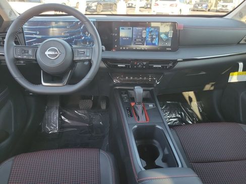 New 2026 Nissan Kicks SR w/ SR Premium Package image 4