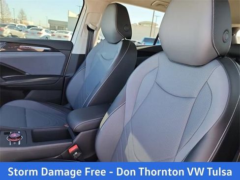 New 2026 Volkswagen Tiguan SE AWD/4WD image 13
