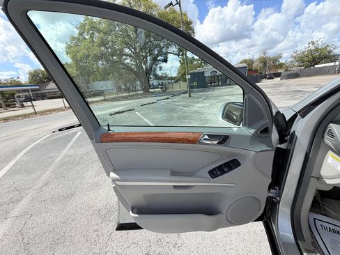 Used 2006 Mercedes-Benz ML 350 4MATIC image 14