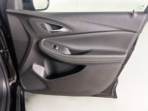 Used 2024 Buick Encore GX Sport Touring FWD image 30