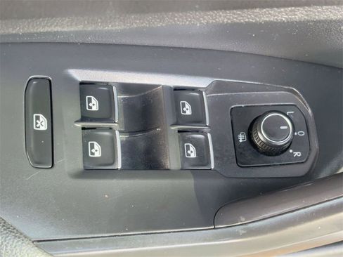 Used 2021 Volkswagen Jetta R-Line w/ R-Line Cold Weather Package image 16