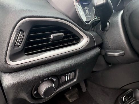 New 2026 Chrysler Voyager LX FWD image 16