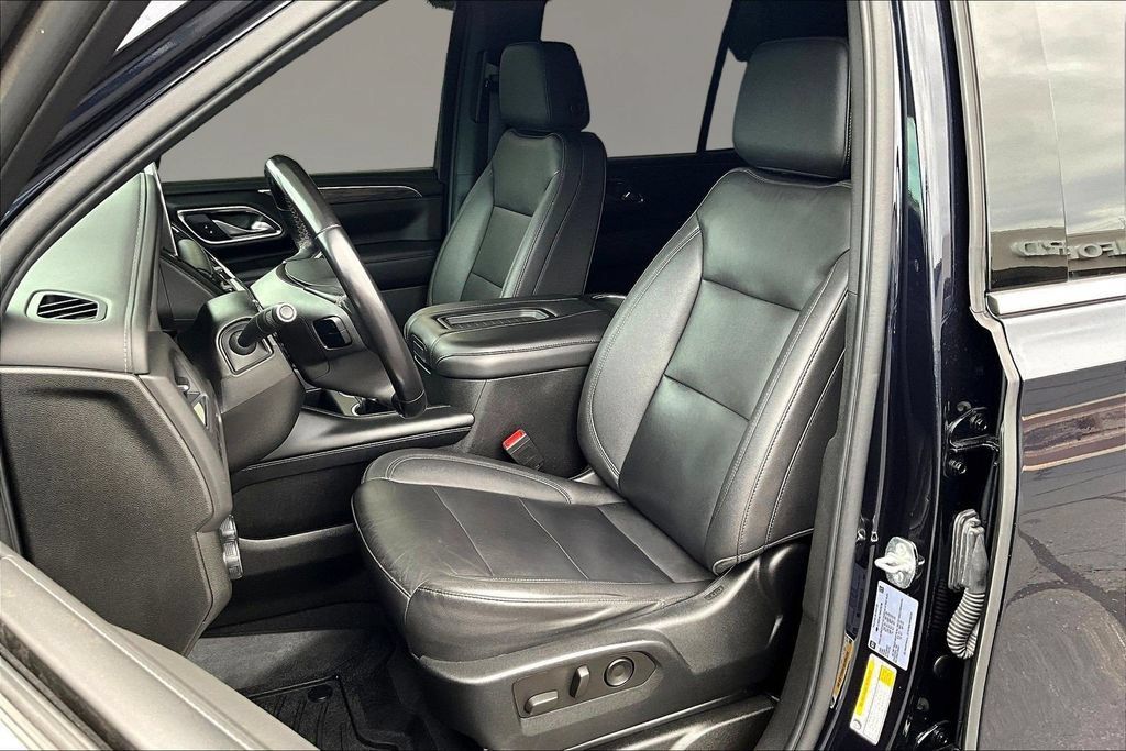 Used 2022 Chevrolet Tahoe LT w/ Max Trailering Package AWD/4WD image 17