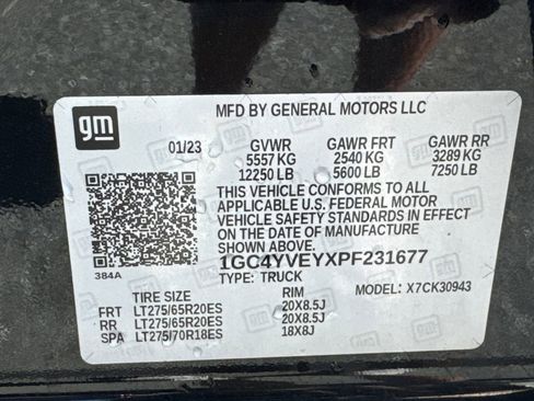 Used 2023 Chevrolet Silverado 3500 High Country AWD/4WD image 31