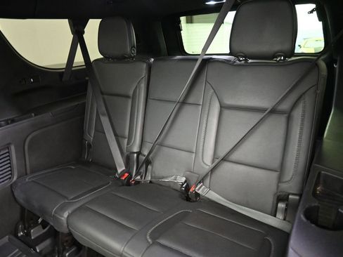 Used 2021 GMC Yukon XL Denali w/ Denali Premium Package image 21