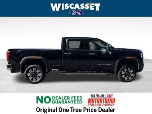 Used 2024 GMC Sierra 3500 Denali w/ Denali Reserve Package image 6