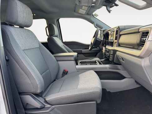 New 2026 Ford F250 XLT w/ FX4 Off-Road Package image 17