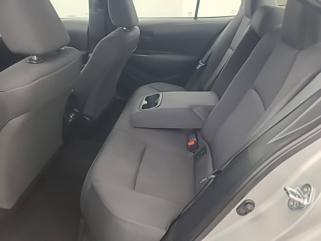 Used 2025 Toyota Corolla LE FWD image 21