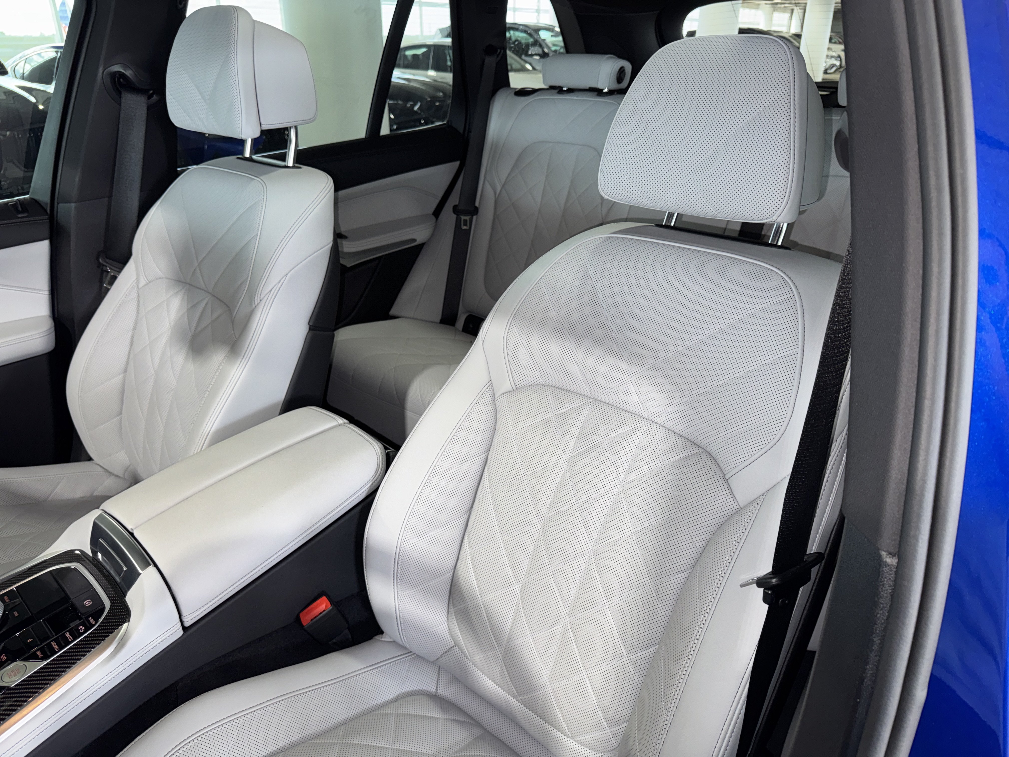 Certified 2025 BMW X5 M60i w/ Climate Comfort Package AWD/4WD image 33
