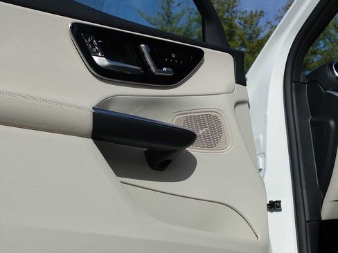 New 2026 Mercedes-Benz GLC 300 GLC 300 image 36