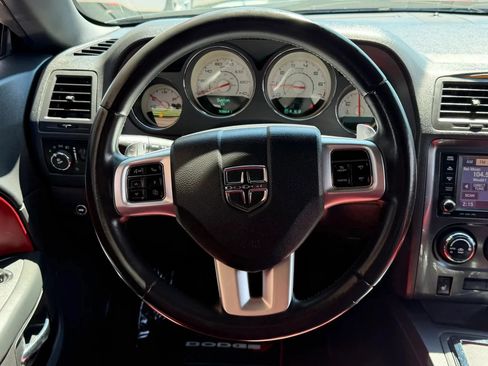 Used 2012 Dodge Challenger SXT RWD image 32