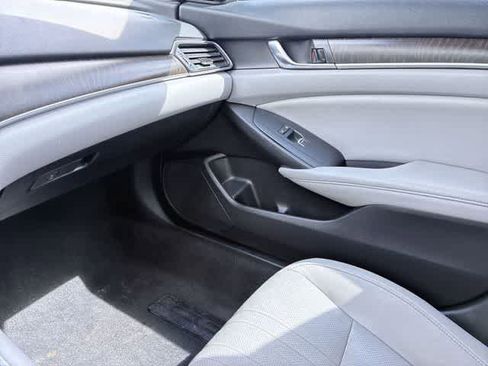 Used 2019 Honda Accord EX-L image 33