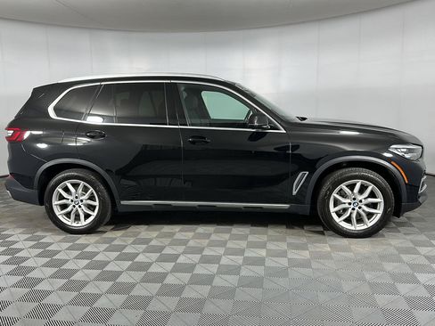 Used 2021 BMW X5 xDrive40i w/ Convenience Package AWD/4WD image 31
