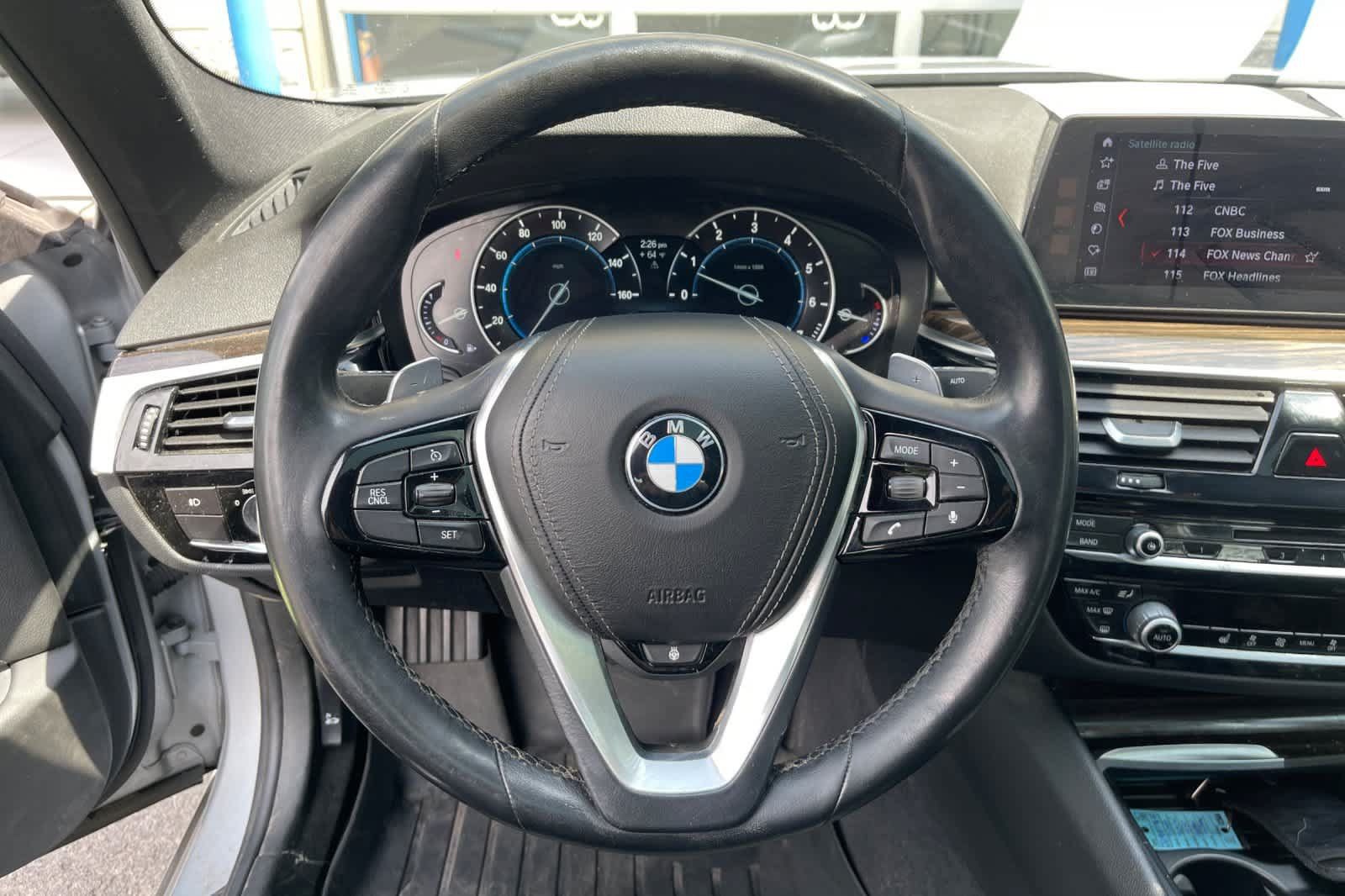Used 2018 BMW 530i xDrive AWD/4WD image 10
