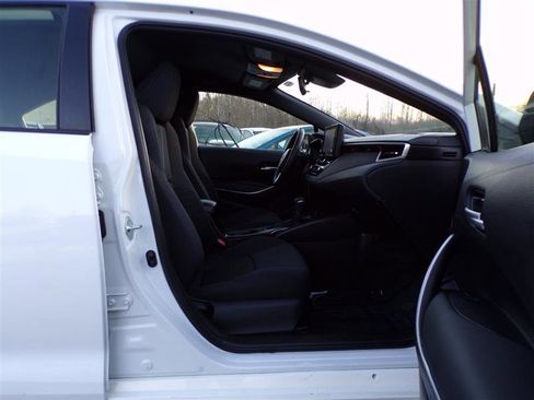 Used 2022 Toyota Corolla SE image 18