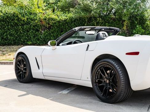 Used 2006 Chevrolet Corvette Convertible w/ Preferred Equipment Group image 46