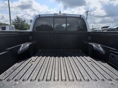 Used 2022 Toyota Tacoma SR5 w/ SR5 Appearance Package (SM) RWD image 29