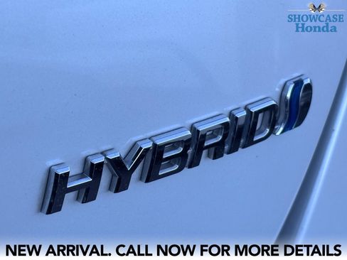 Used 2022 Toyota Prius LE FWD image 14