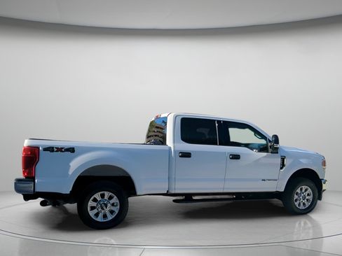 Certified 2022 Ford F250 XLT AWD/4WD image 30