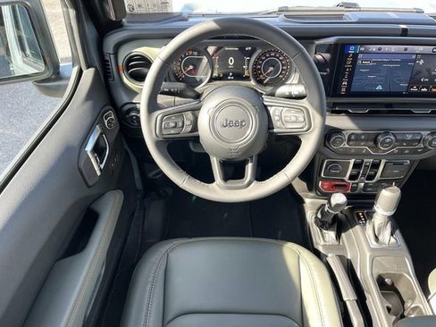 New 2026 Jeep Gladiator Mojave AWD/4WD image 12
