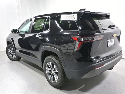 New 2026 Chevrolet Equinox LT w/ Convenience Package II image 5