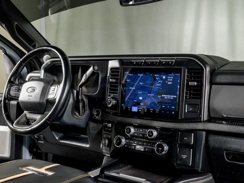 Used 2024 Ford F250 Platinum AWD/4WD image 24