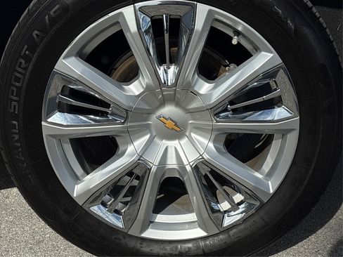 Used 2022 Chevrolet Tahoe High Country image 13