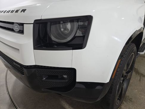 Used 2023 Land Rover Defender 130 X-Dynamic SE AWD/4WD image 10