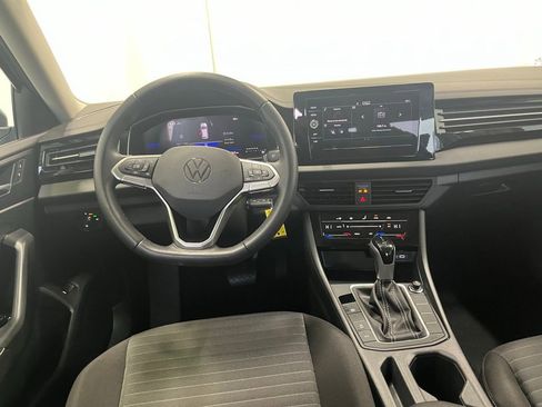 Certified 2025 Volkswagen Jetta S image 20