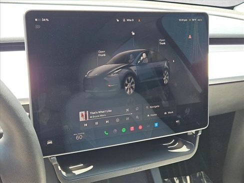 Used 2024 Tesla Model Y 2WD image 12