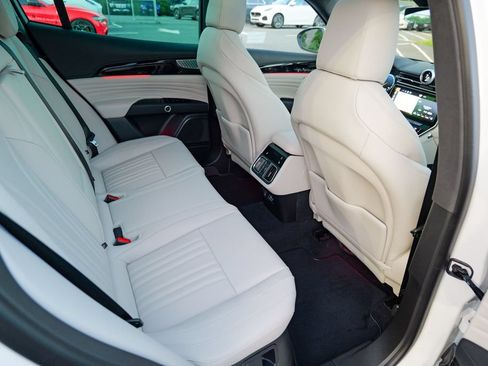 Used 2025 Maserati Grecale GT AWD/4WD image 31