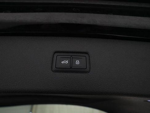 Certified 2025 Audi Q7 3.0T Premium Plus AWD/4WD image 15