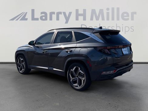 Used 2022 Hyundai Tucson SEL w/ Convenience + Premium Package FWD image 3