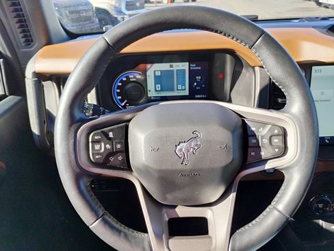 Used 2024 Ford Bronco Outer Banks w/ Sasquatch Package image 39