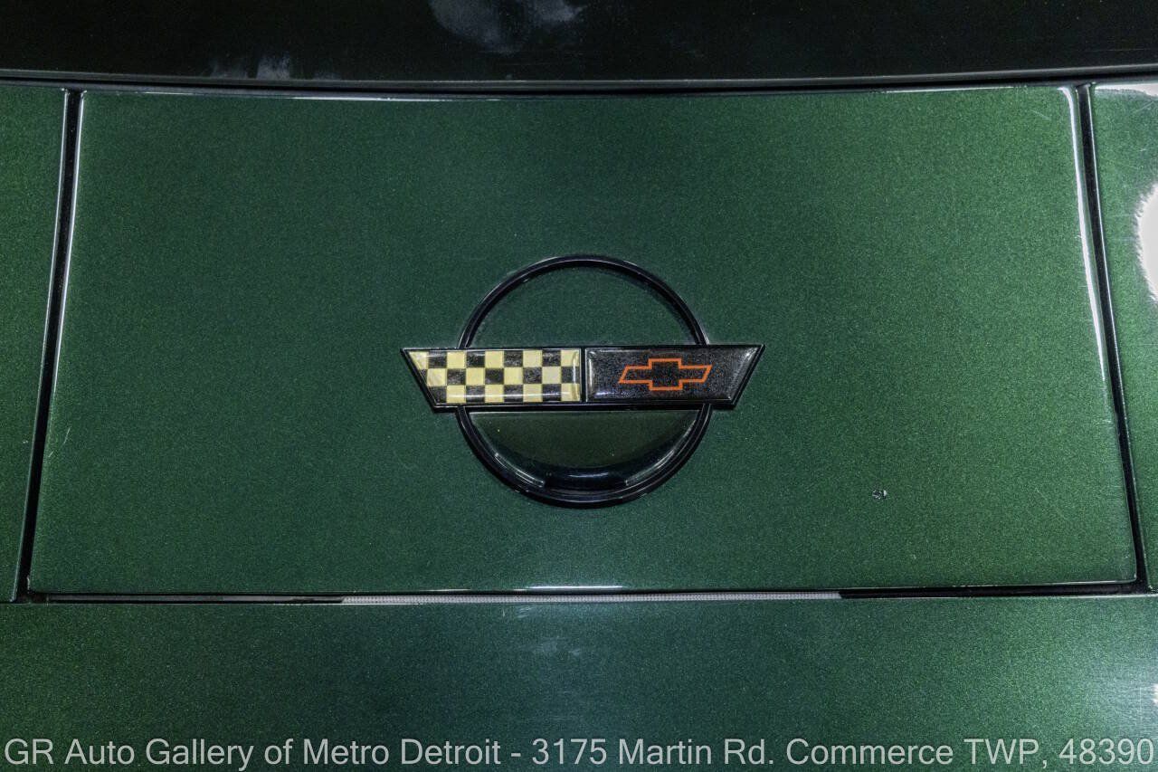 Used 1995 Chevrolet Corvette Coupe RWD image 33