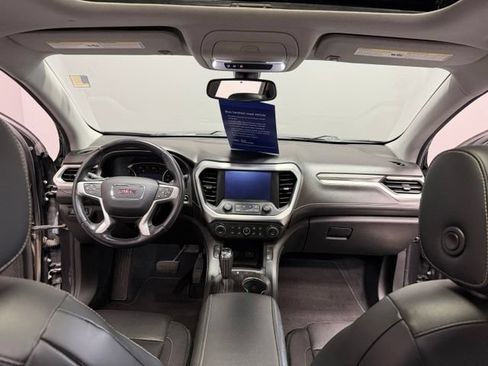 Used 2017 GMC Acadia SLT AWD/4WD image 32