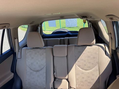 Used 2011 Toyota RAV4 4WD w/ 3rd Row image 15