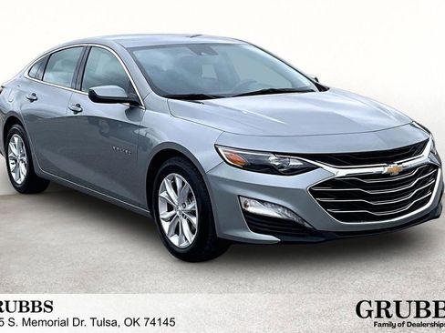 Used 2025 Chevrolet Malibu LT image 1