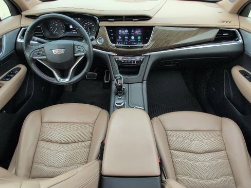 Used 2020 Cadillac XT6 Sport w/ Platinum Package image 5