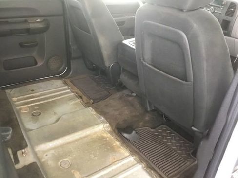 Used 2010 Chevrolet Silverado 1500 LS image 19