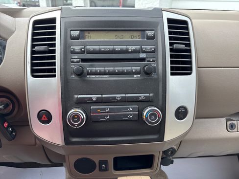 Used 2012 Nissan Frontier SV w/ SV Premium Utility Pkg RWD image 27