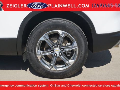 Used 2024 Chevrolet Blazer LT w/ Convenience Package FWD image 9