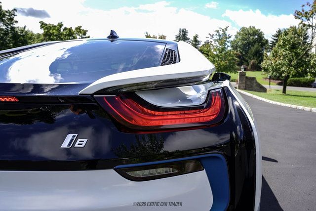 Used 2015 BMW i8 AWD/4WD image 57