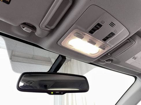 Used 2014 Toyota RAV4 Limited image 27