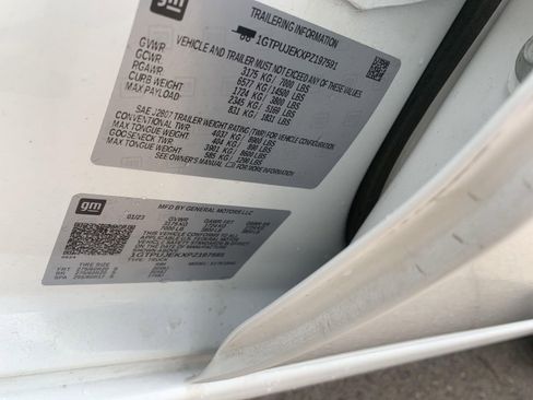 Used 2023 GMC Sierra 1500 Elevation image 29