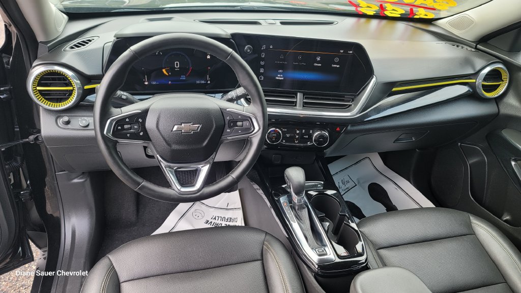 Used 2024 Chevrolet Trax ACTIV w/ Driver Confidence Package FWD image 24