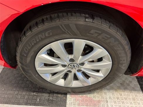 Used 2019 Volkswagen Beetle 2.0T S image 12