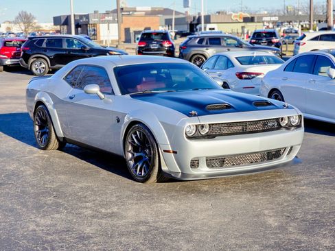 Used 2020 Dodge Challenger SRT Hellcat Redeye image 6